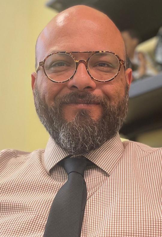 Dr. Hugo Tapia