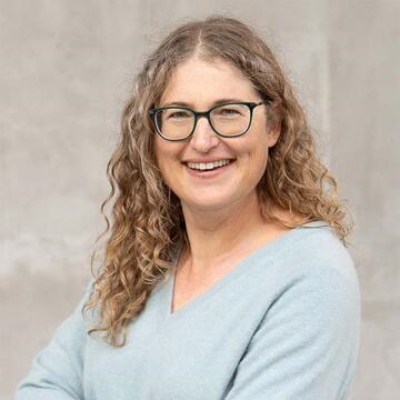 Dr. Allison Luengen